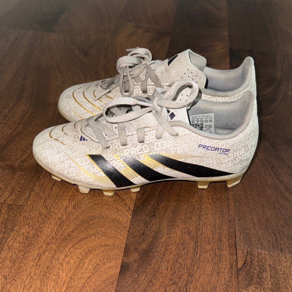 Adidas Kids Predator Soccer Cleats - White and Black